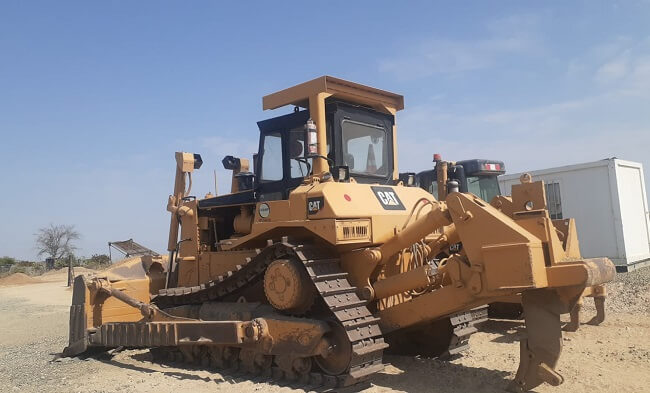 alquiler tractor oruga definicion