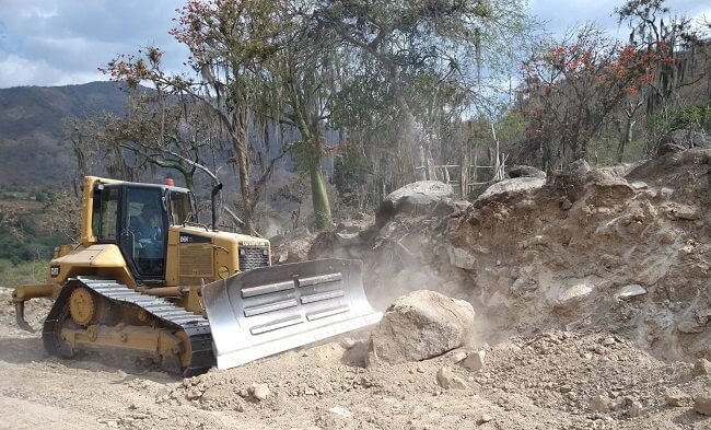 alquiler tractor oruga d6n